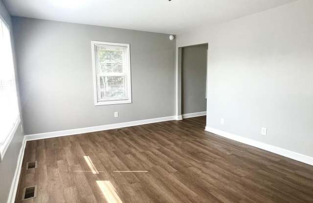 1105 Sparks Road