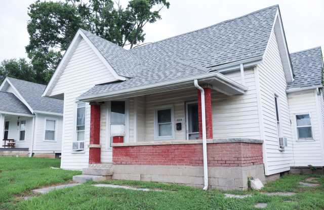 1020 West Kirkwood Avenue