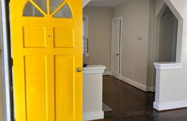 2203 Dinwiddie Avenue