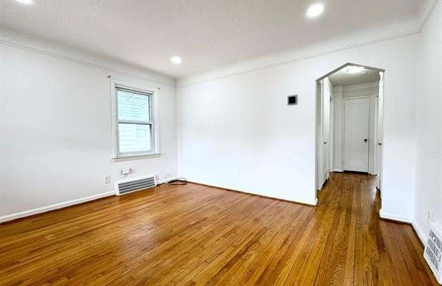 24644 DUNNING Street