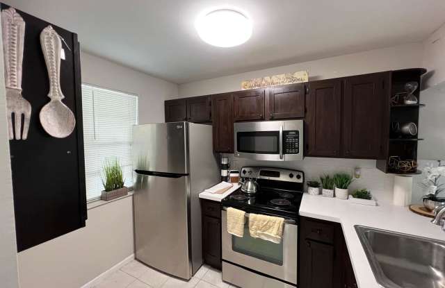 2700 Forest Hills Boulevard