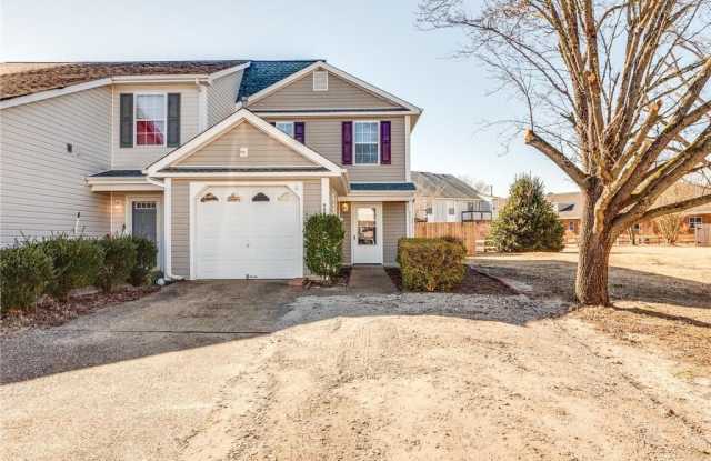 926 POCAHONTAS Court - 926 Pocahontas Court, Smithfield, VA 23430