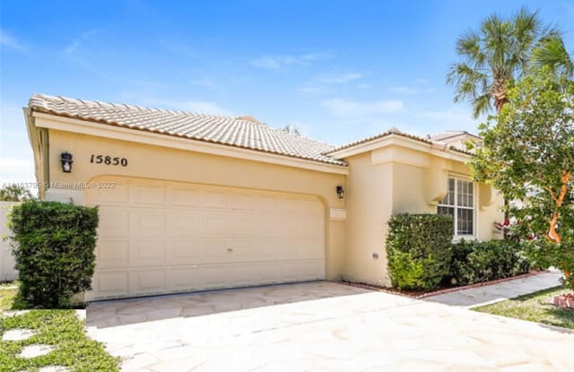 15850 NW 11th St - 15850 NW 11th St, Pembroke Pines, FL 33028