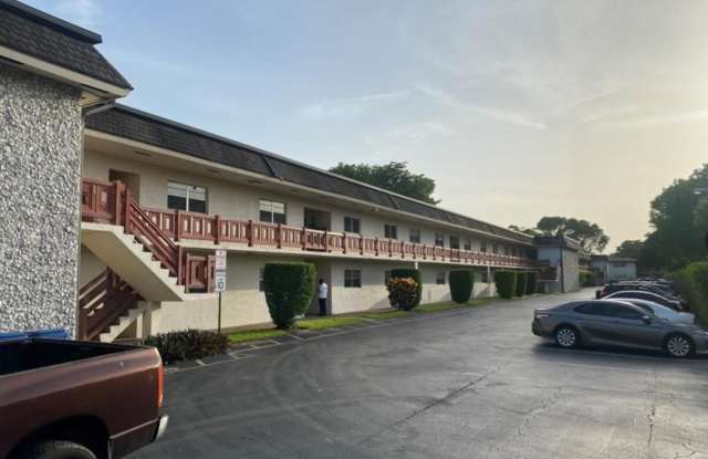 5900 NW 17th Place unit: 103