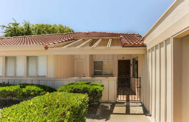 17464 Plaza Cerado unit: 83