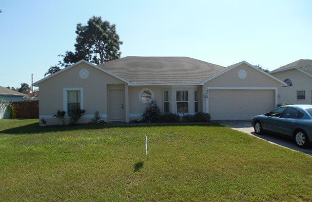 14008 Candia St - 14008 Candia Street, Spring Hill, FL 34609