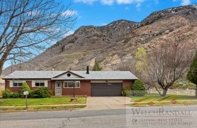 4 Bedroom Ogden Home. - 2076 South 1850 East Street, Ogden, UT 84401