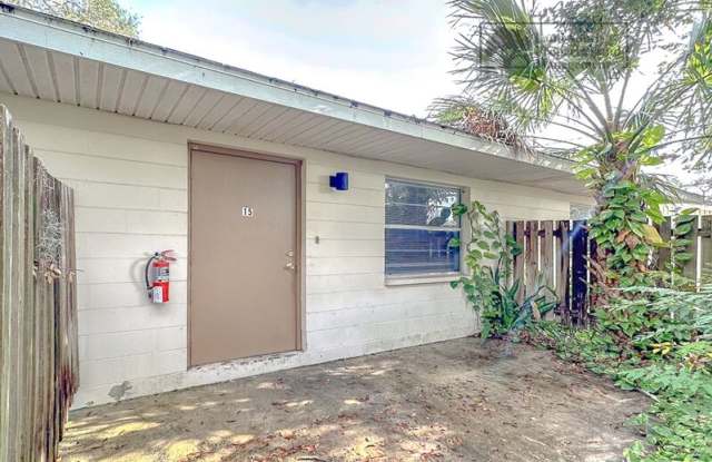817 W. Carole Street
