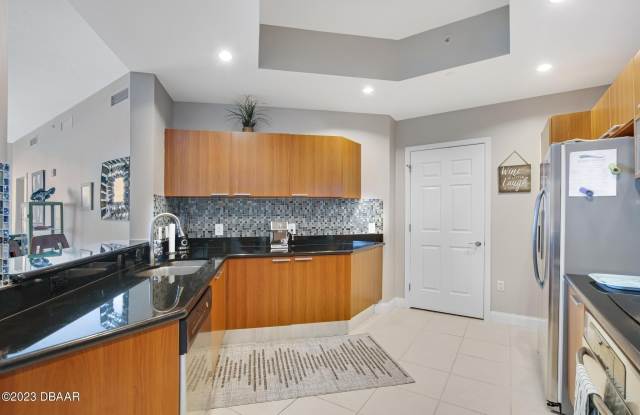 241 Riverside Drive unit: 2503