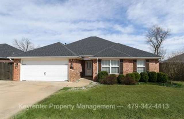 Perfect 3 bed/2 bath home in Centerton!
