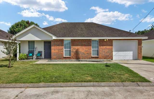 5780 Shadowbend Circle South