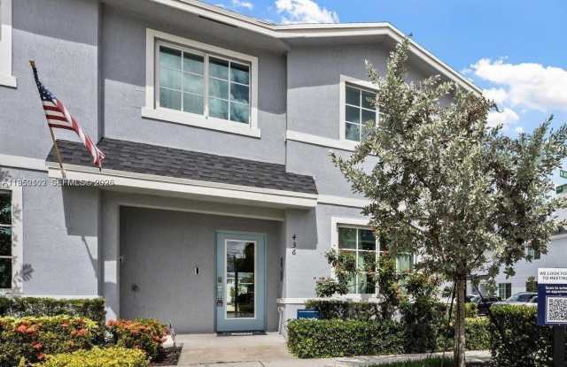 436 NW 10th Ct