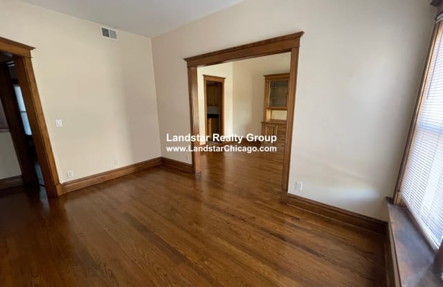 1763 W Wilson Ave - 1763 W Wilson Ave, Chicago, IL 60640