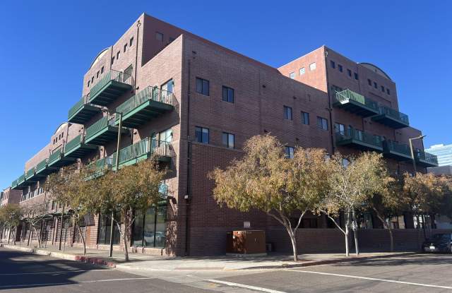 Photo of 424 S 2ND Street unit: 105