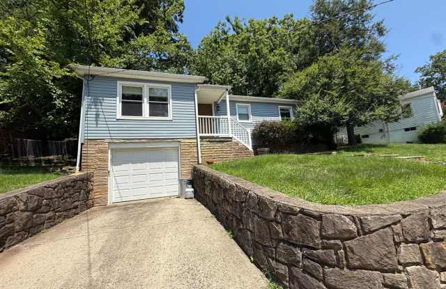 3 bed 2 bath house for rent