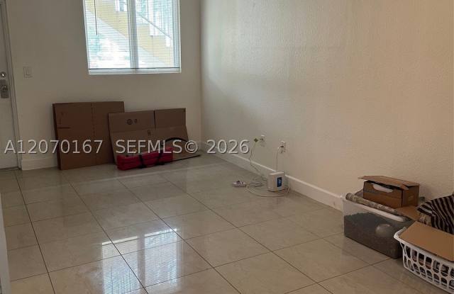 2551 SE 16th Ter