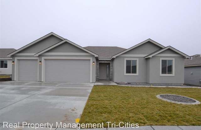 8016 Babine Dr. - 8016 Babine Drive, Pasco, WA 99301