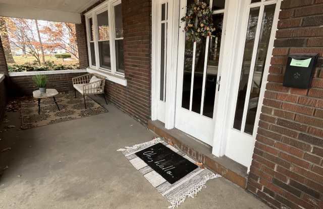 401 South Buchanan Street