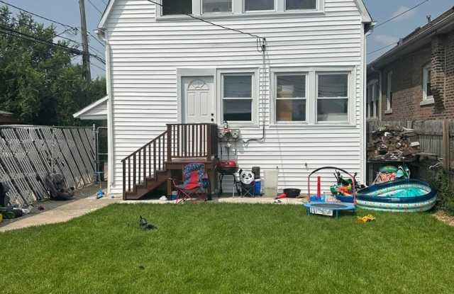 6243 S Kildare Avenue