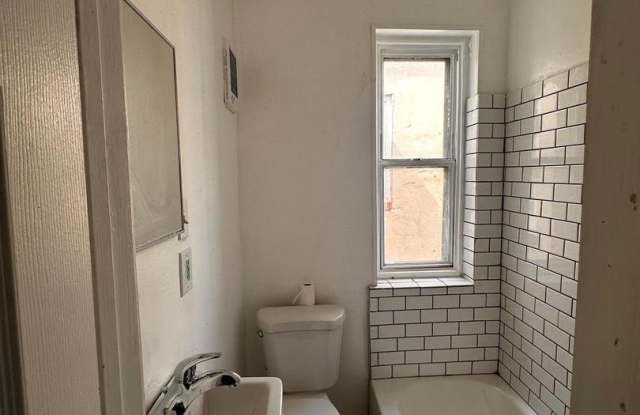 2303 N CLEVELAND STREET