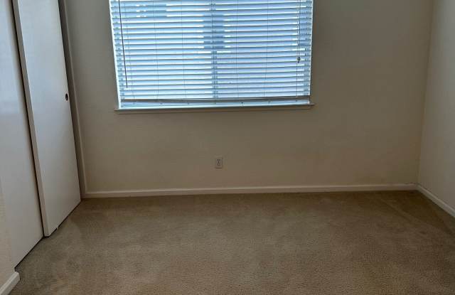 7861 Paseo Santa Cruz