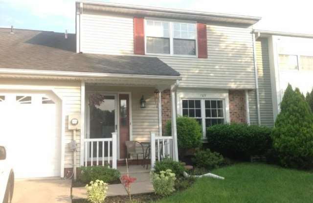 105 SHARROW LANE - 105 Sharrow Lane, Burlington County, NJ 08054