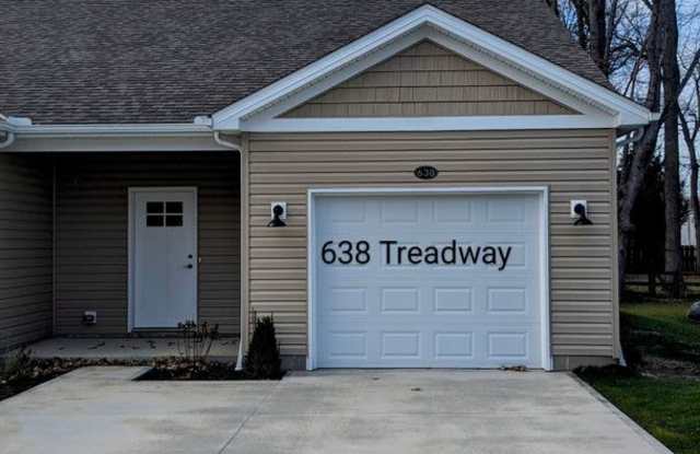 First floor living 2 bedroom Treadway Ponds Cluster Homes