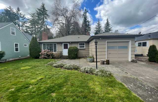 Fantastic SE Salem location! - 2635 Summer Street Southeast, Salem, OR 97302