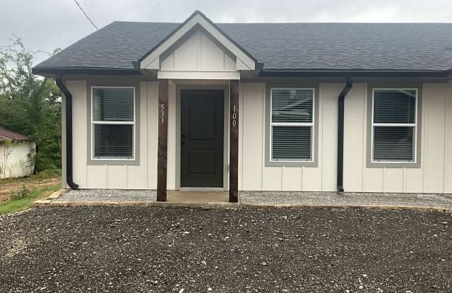 533 Bradburn Road - 100