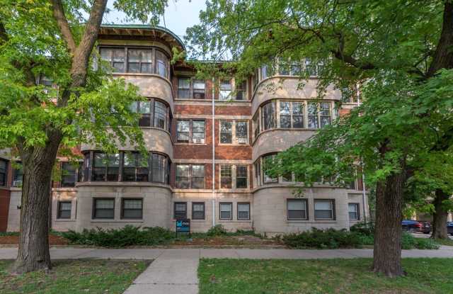 5337 S. Hyde Park Boulevard