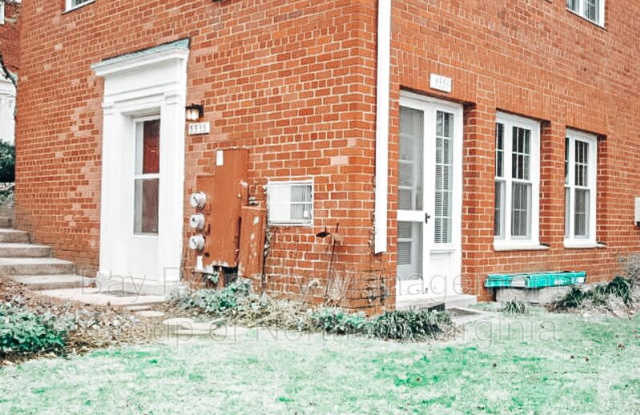 3553 MARTHA CUSTIS DR