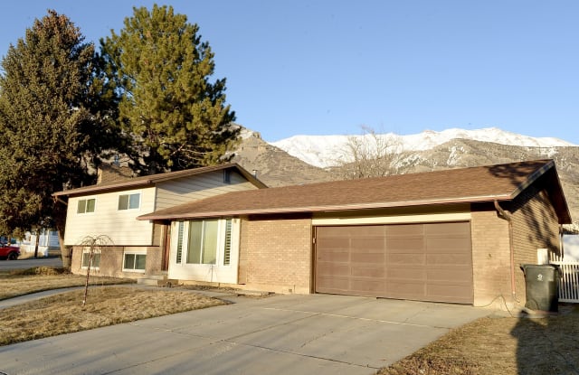 690 N 600 E - 690 North 600 East, Pleasant Grove, UT 84062