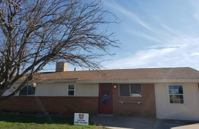 Handyman Special $0 First Month's Rent / “You fix, you SAVE BIG!!” Contact Mayshell for details: 806 704-3055 ext 2