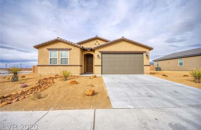 3530 East Moffat - 3530 E Moffat Ave, Pahrump, NV 89061