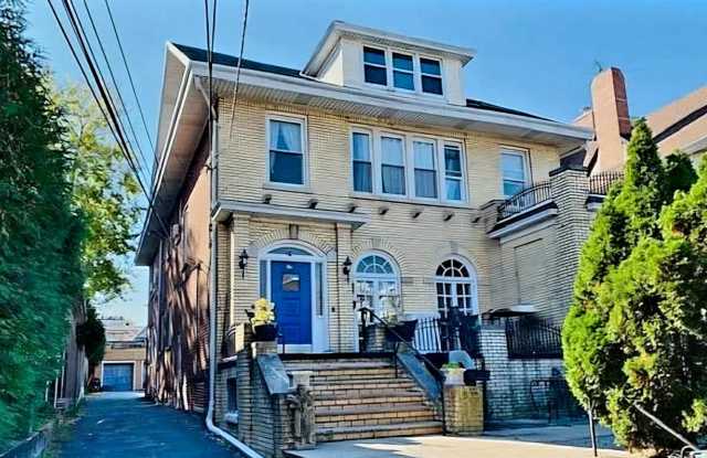 86 WEST 34TH ST