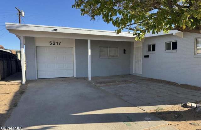 Photo of 5217 DANNY Drive