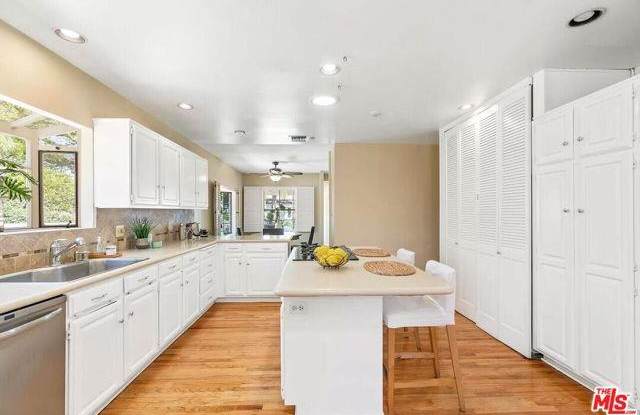 14024 Peach Grove Street