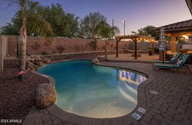 Photo of 1537 E INDIGO Street