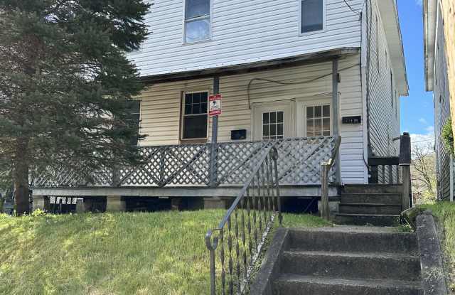 123 Washington Ave - 123