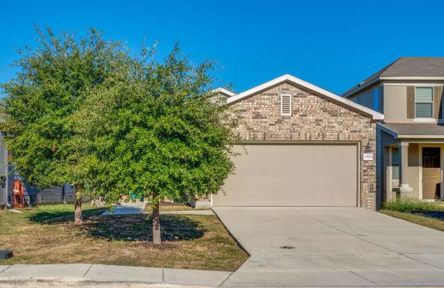 Photo of BEAUTIFUL 3-BEDROOM HOME IN WEST VILLAGE AT CREEKSIDE