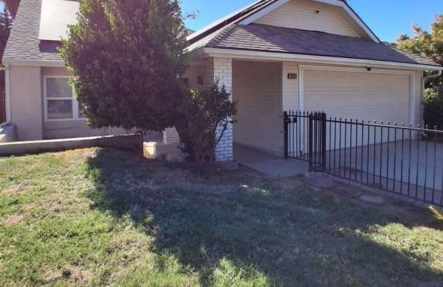 Recently Renovated 3-bedroom, 2-bath Home in Fresno!