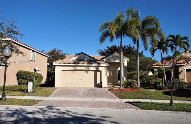 Photo of 1121 Alexander Bnd