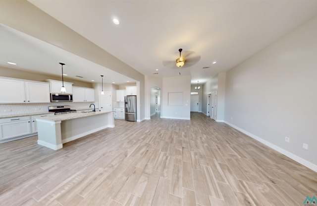 5109 W Grey Ghost Road