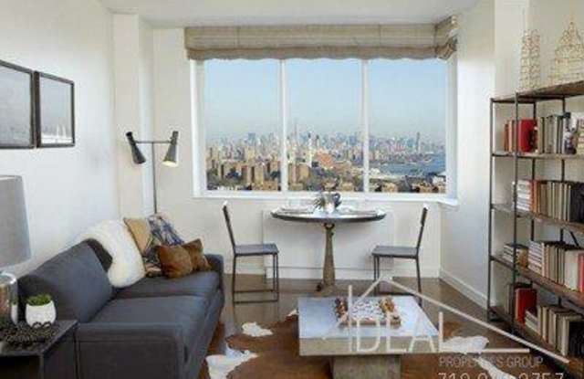 77 Dekalb Avenue