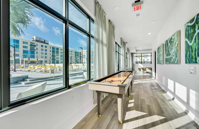 Inscription Channel District