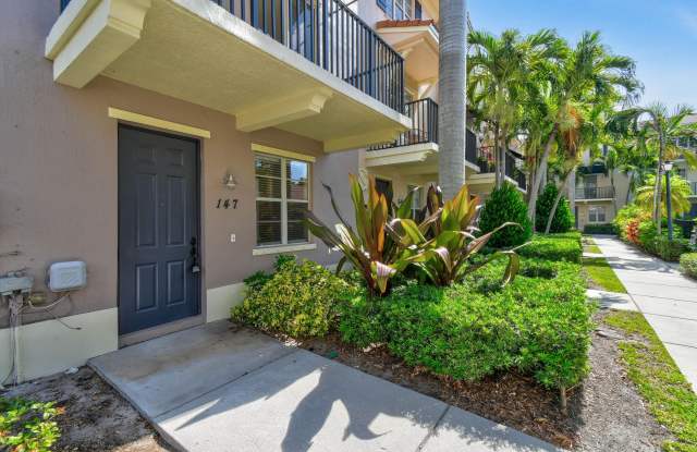 147 Greenwich Circle