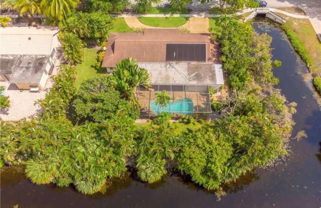 Photo of 1701 SW 75th Ter