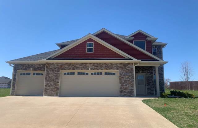 5903 Hazelnut Ct