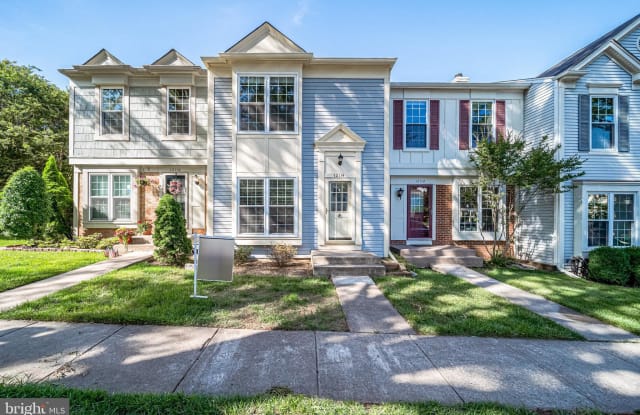 12114 WEDGEWAY COURT - 12114 Wedgeway Court, Fair Oaks, VA 22033