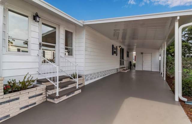 3 N DE LAS PALMAS STREET